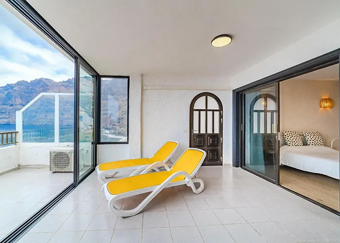 Stunning Cliffs And Ocean View In Gigantes Acantilado de los Gigantes