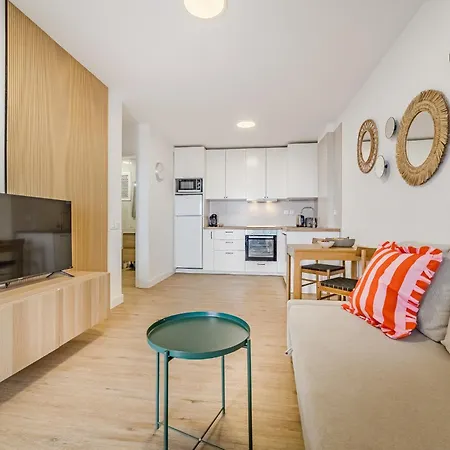 Stunning Cliffs And Ocean View In Gigantes アカンティラド・デ・ロス・ヒガンテス