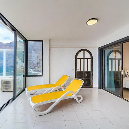 Stunning Cliffs And Ocean View In Gigantes אקנטילדו דה לוס גיגנטס